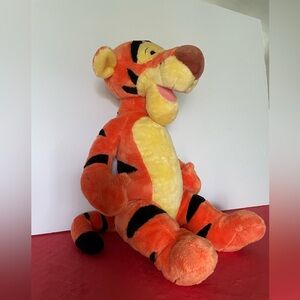 Disney store Winnie the Pooh character push animal toy (tiger).